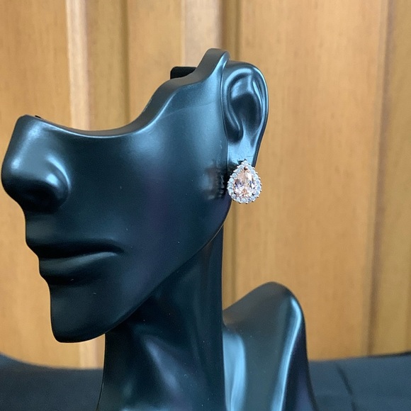 Rose gold tone champagne stone teardrop earrings - Picture 3 of 3